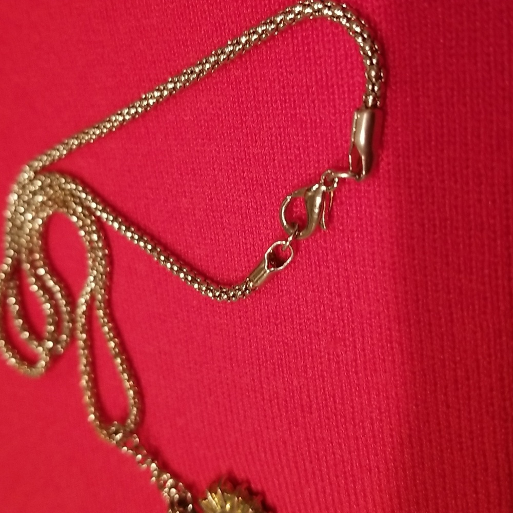 Asymmetrical Heart Pendant - Picture 4 of 7